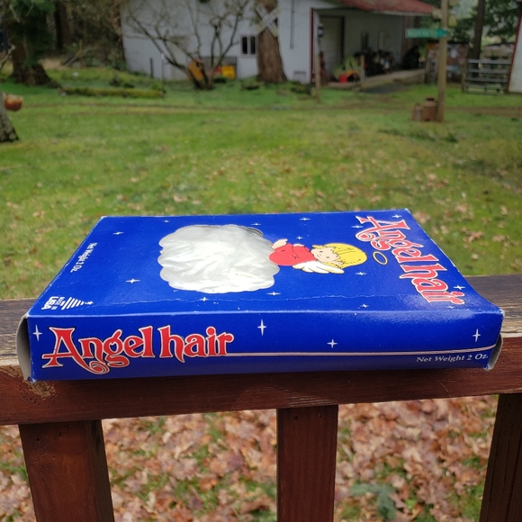 Vintage Angel Hair Spun Glass Union Wadding CO - Made In USA 2oz Box - Picture 8 of 15